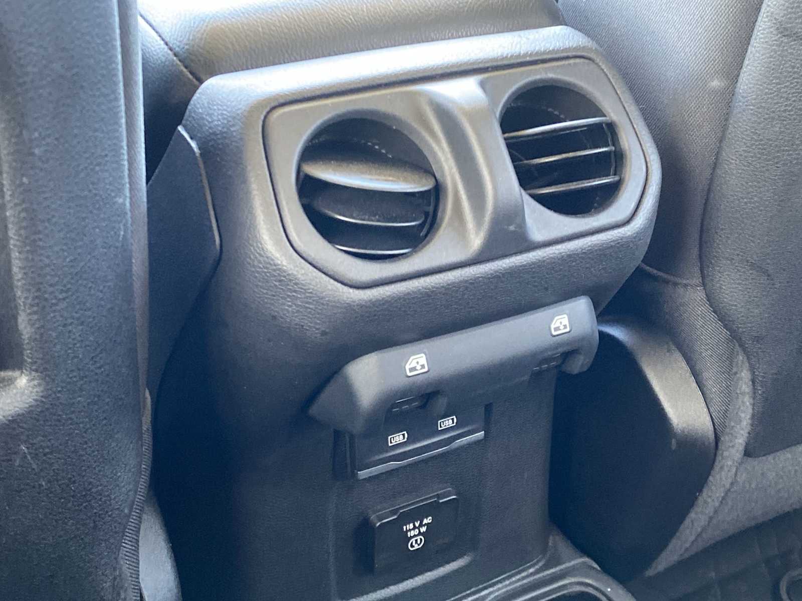 Thumbnail: 2022 Jeep Wrangler - 37