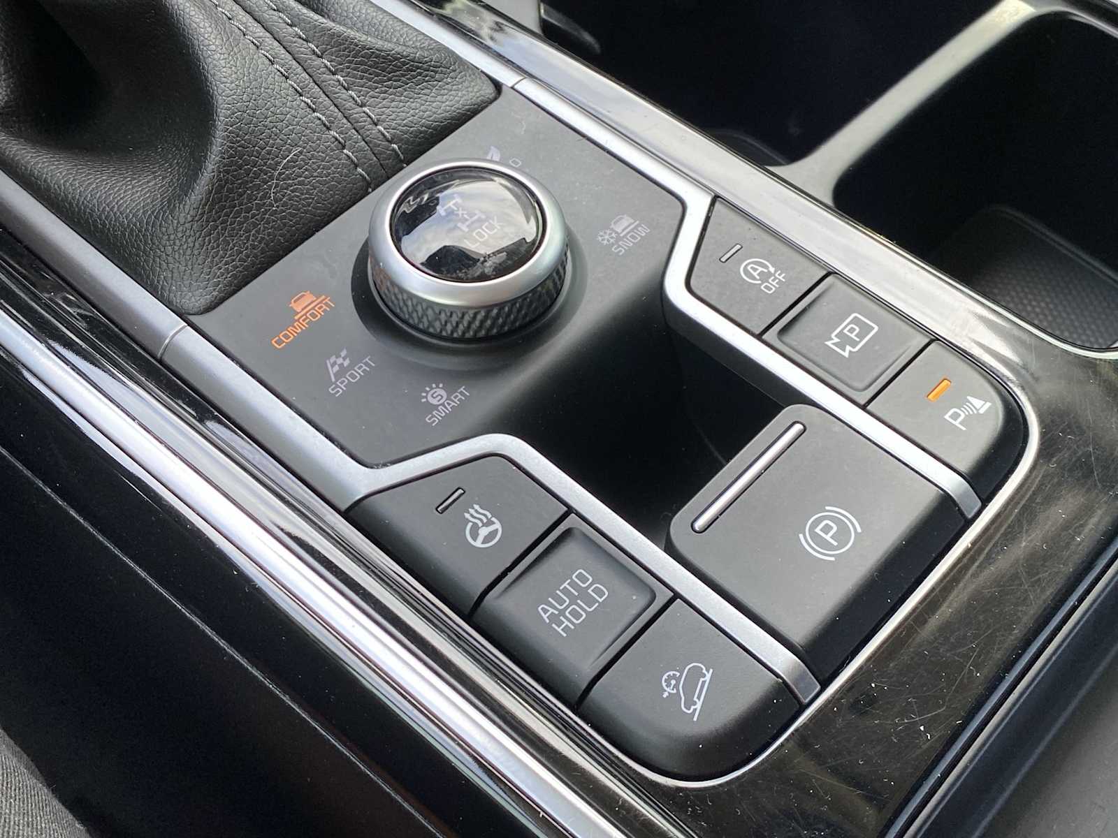 Thumbnail: 2021 Kia Sorento - 25