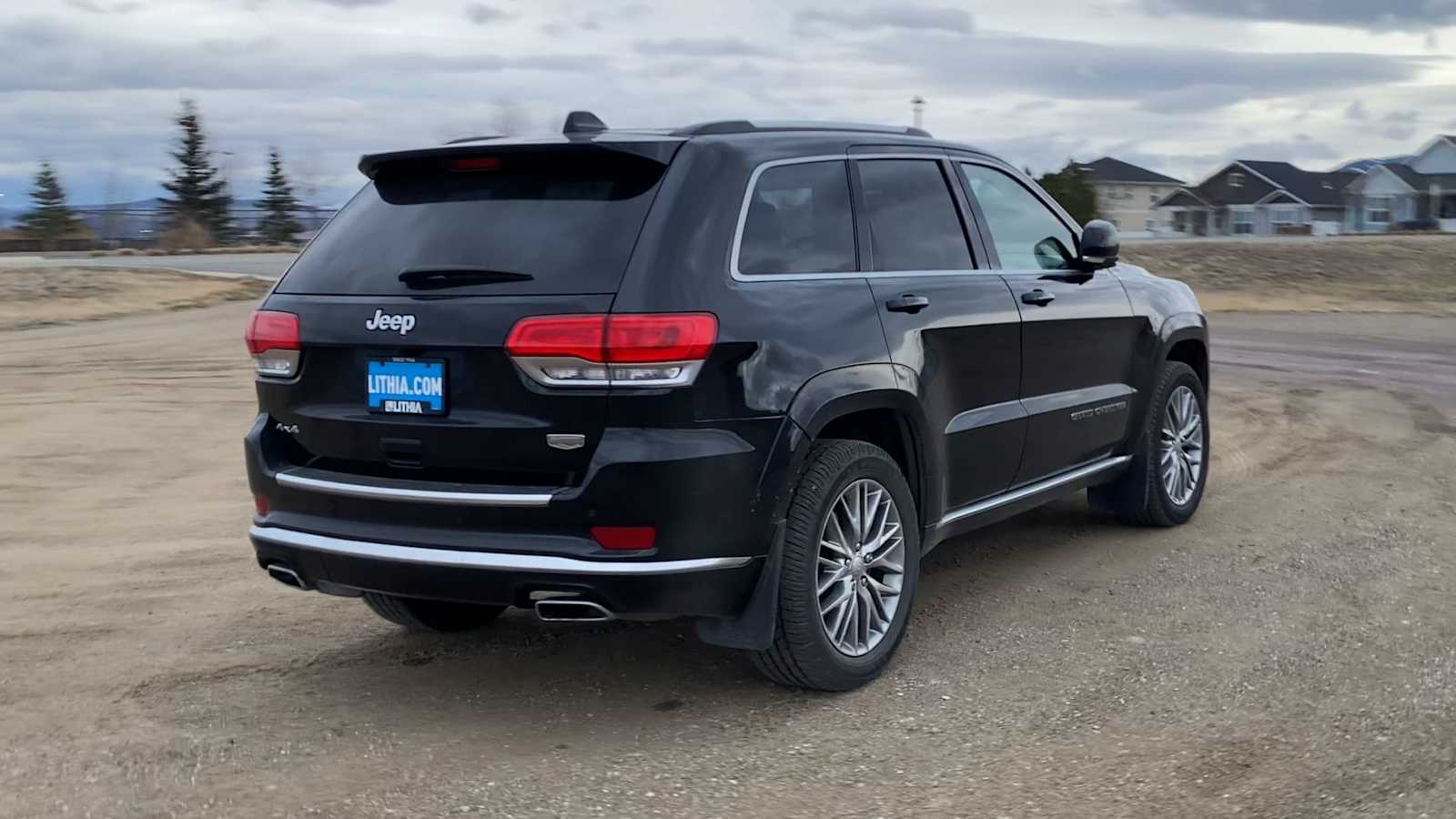 Thumbnail: 2017 Jeep Grand Cherokee - 8