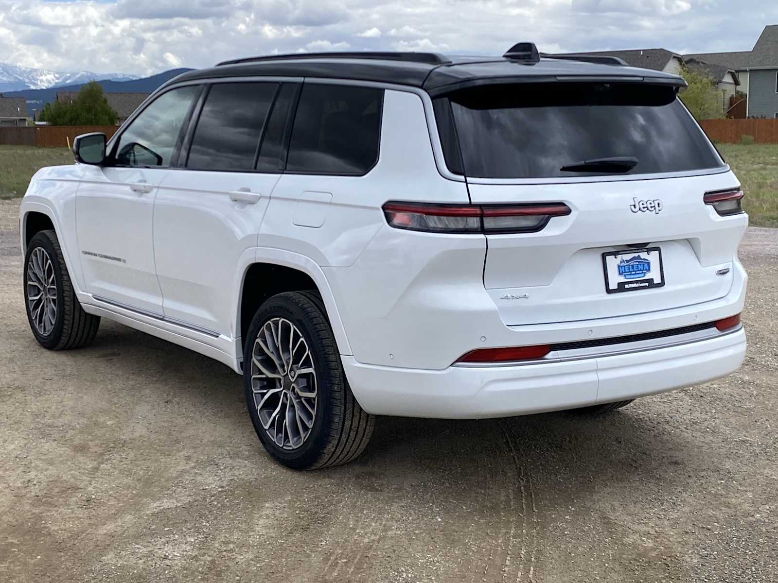 Thumbnail: 2026 Jeep Grand Cherokee - 12