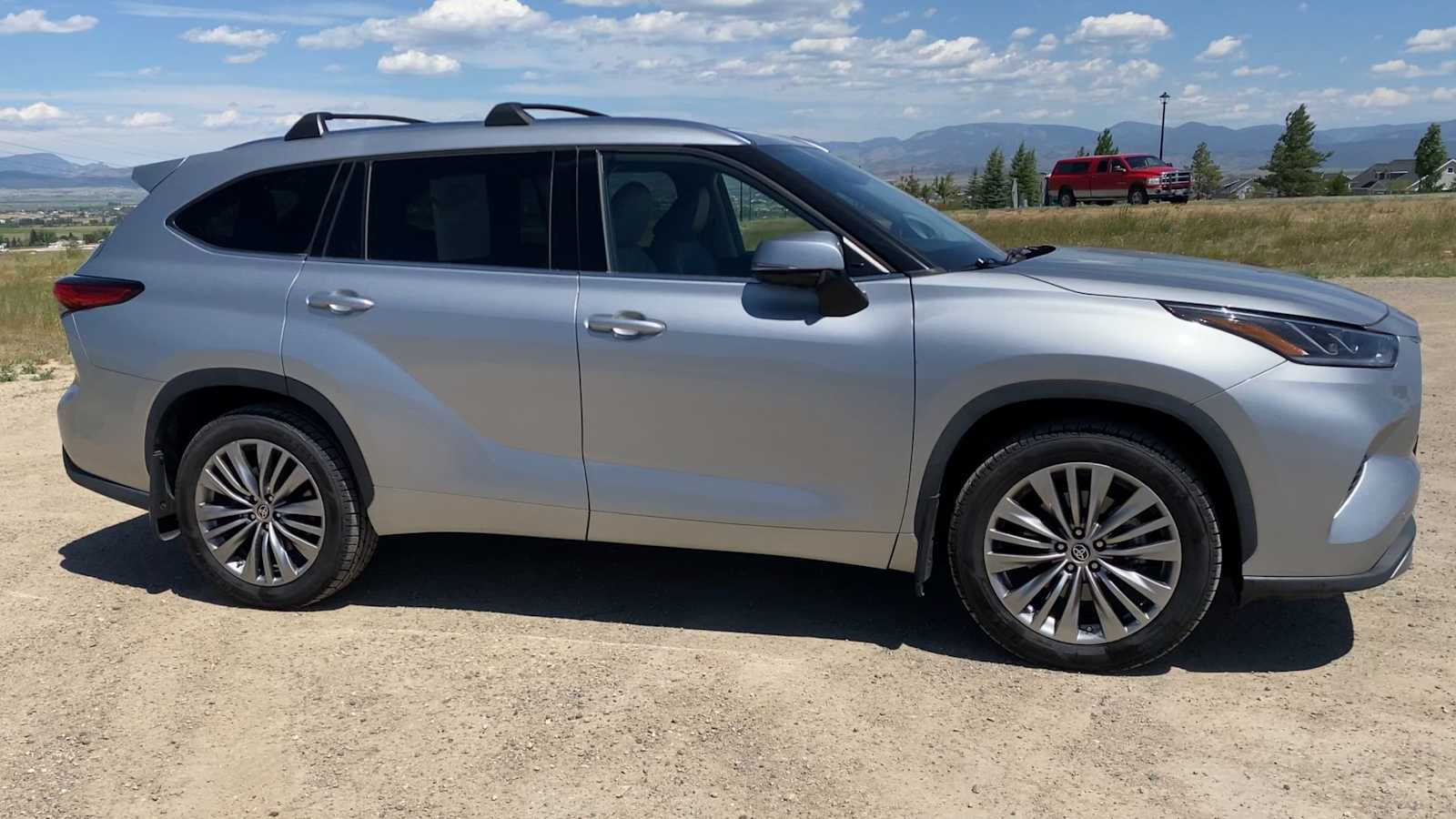 Thumbnail: 2021 Toyota Highlander - 2
