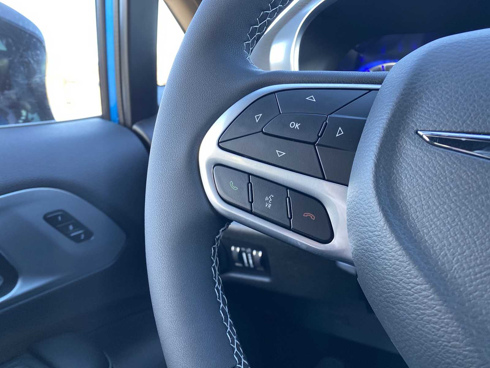 Thumbnail: 2026 Chrysler Pacifica - 31