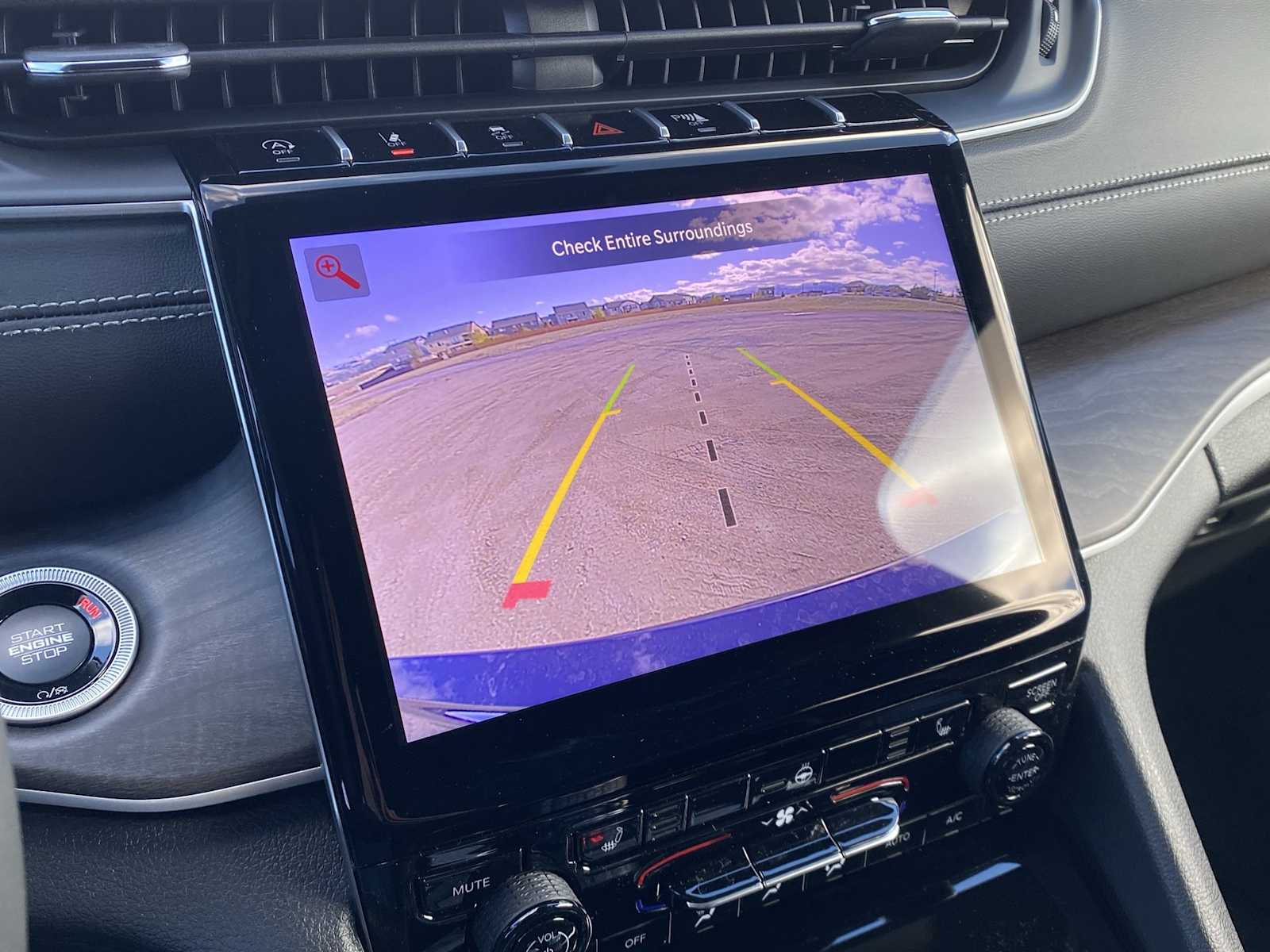 Thumbnail: 2025 Jeep Grand Cherokee - 22