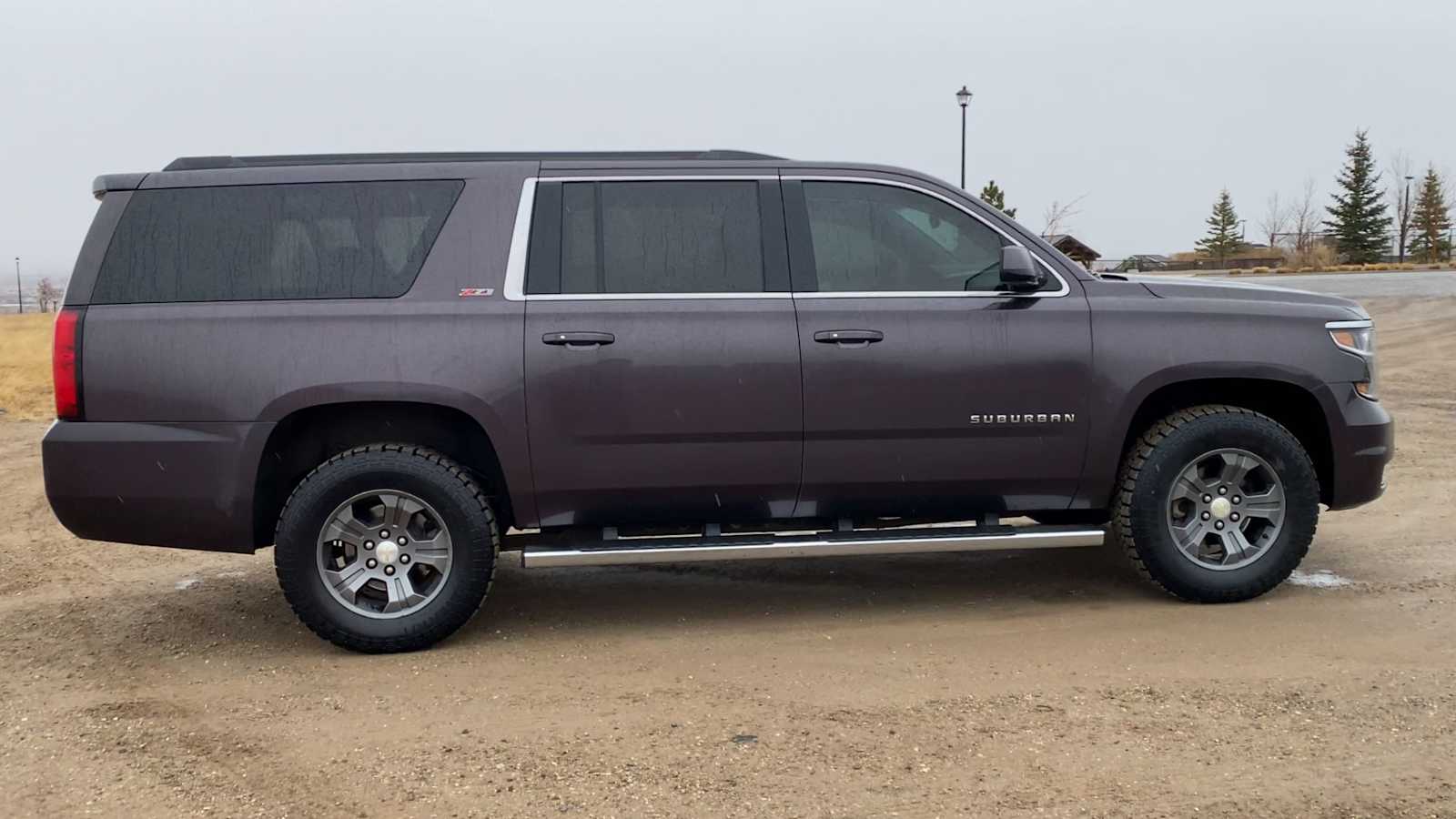 Thumbnail: 2016 Chevrolet Suburban - 9