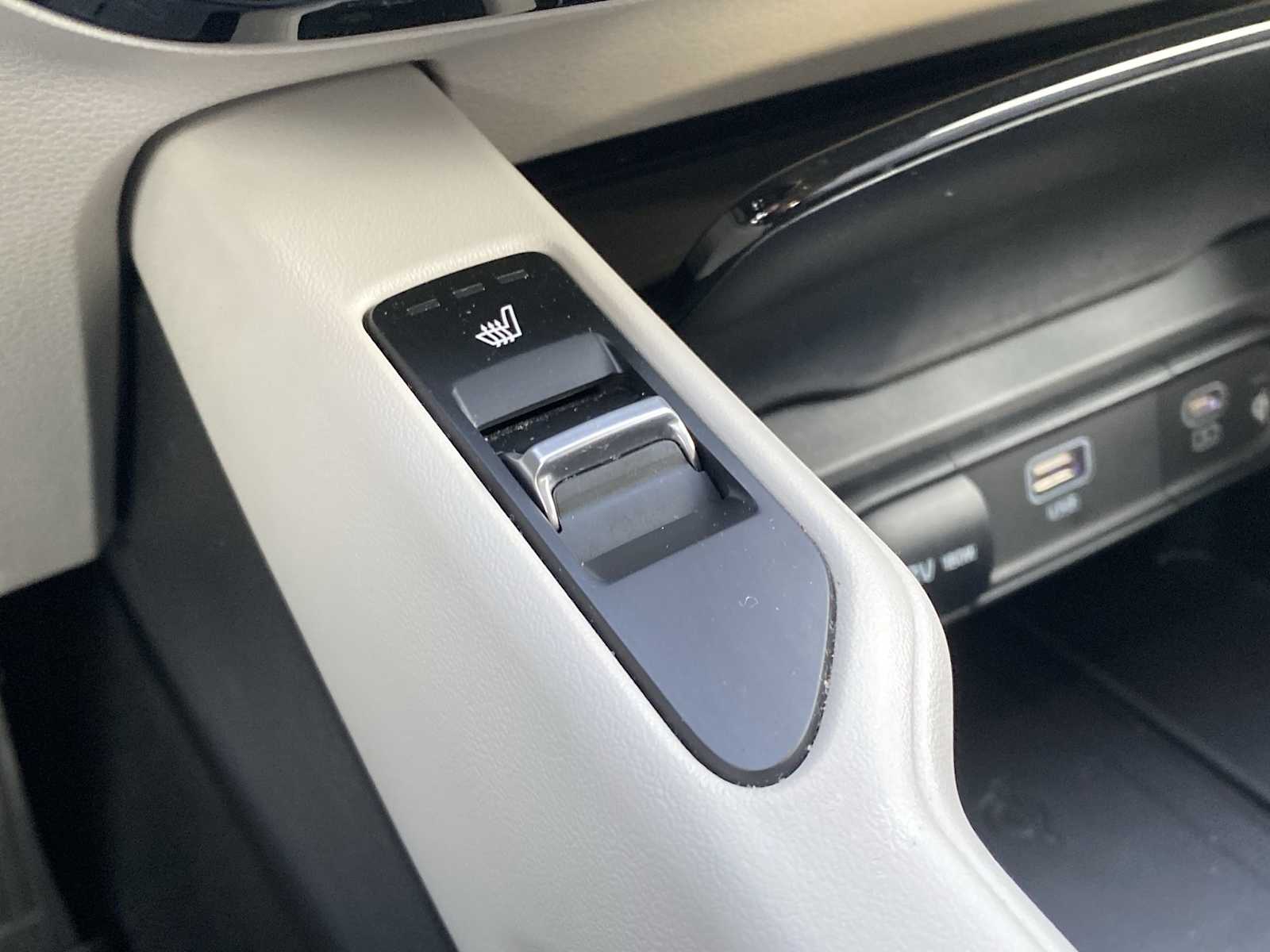 Thumbnail: 2024 Kia Telluride - 29