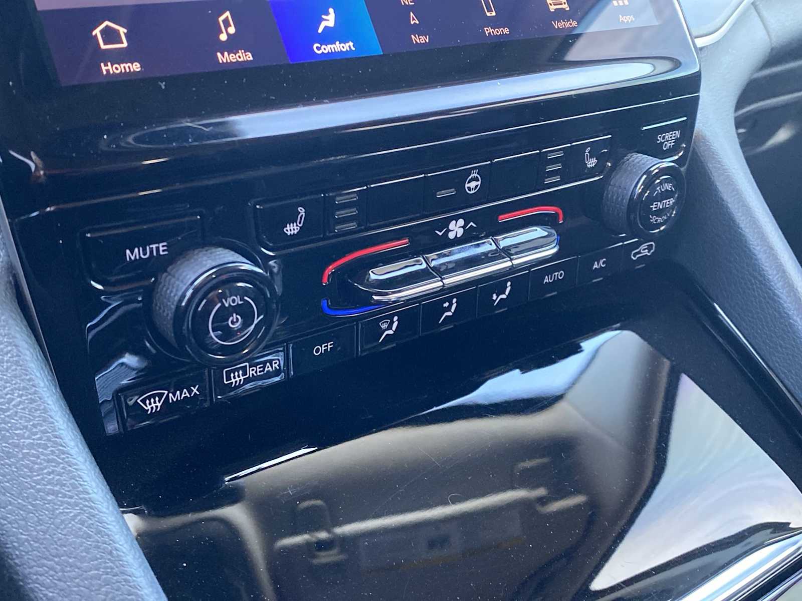 Thumbnail: 2023 Jeep Grand Cherokee - 31