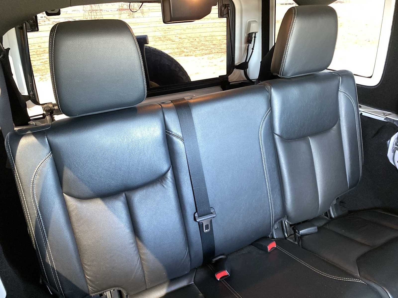 Thumbnail: 2017 Jeep Wrangler - 31