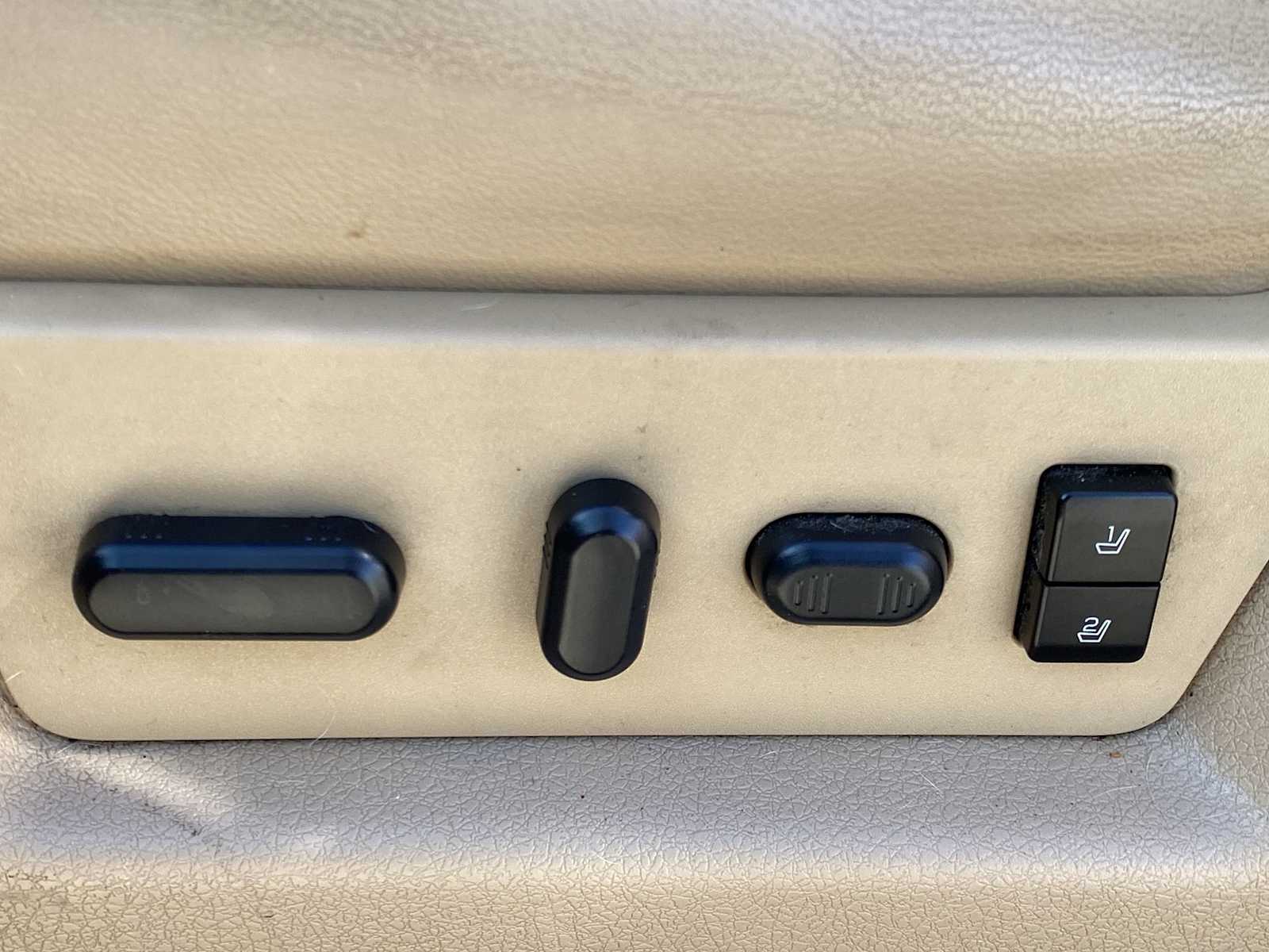 Thumbnail: 2014 Ford F-150 - 21