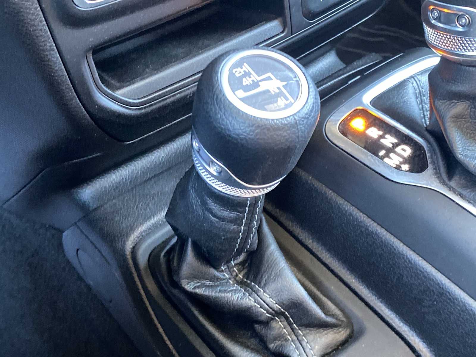 Thumbnail: 2025 Jeep Gladiator - 28