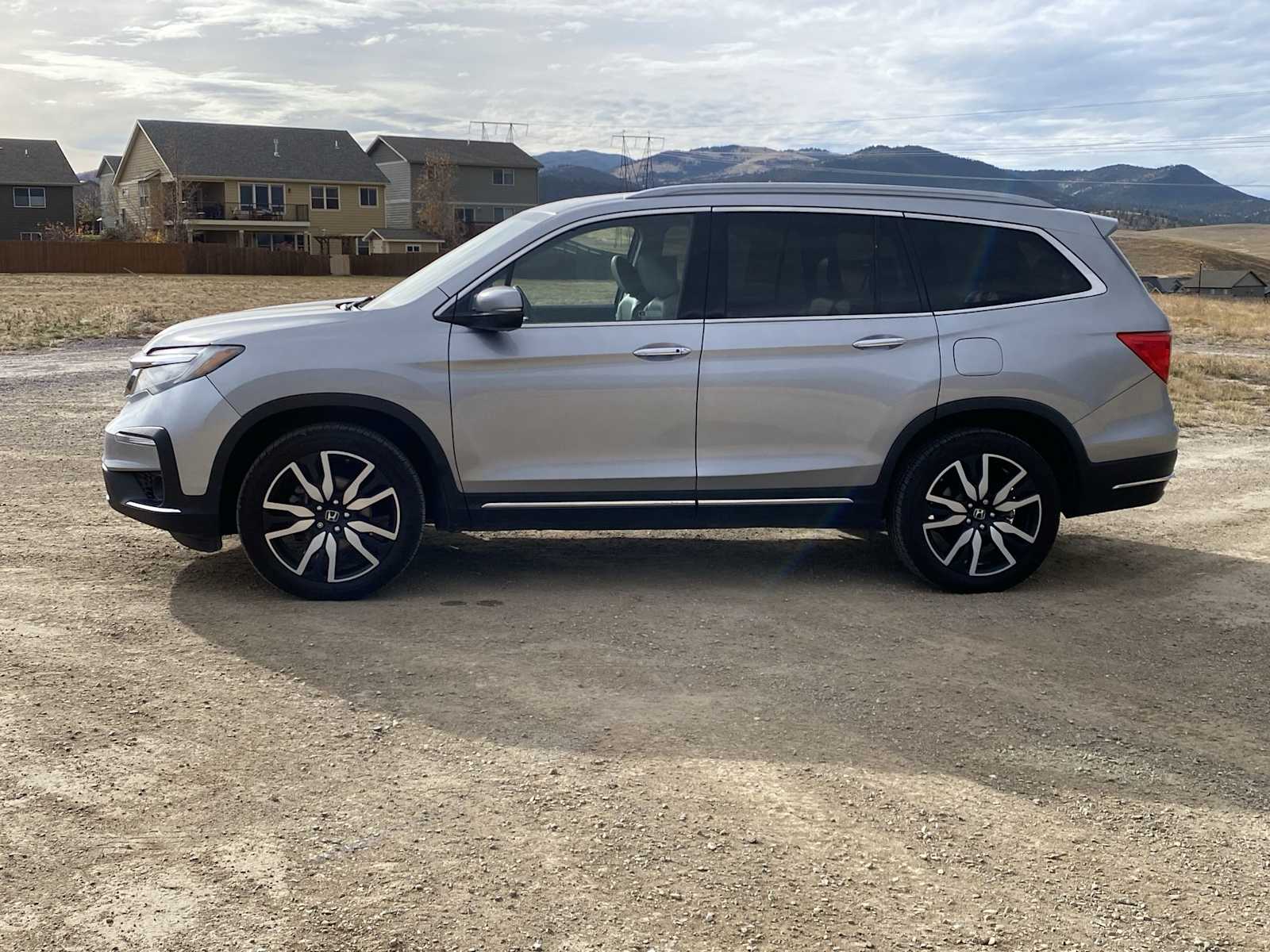 Thumbnail: 2019 Honda Pilot - 10