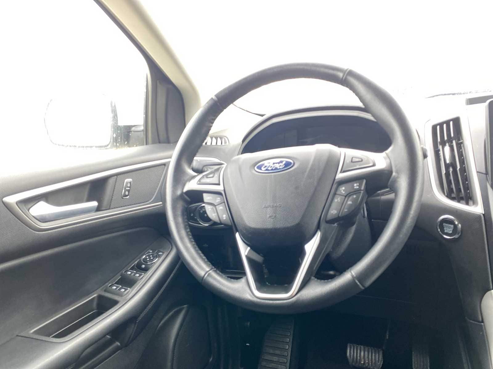 Thumbnail: 2023 Ford Edge - 22