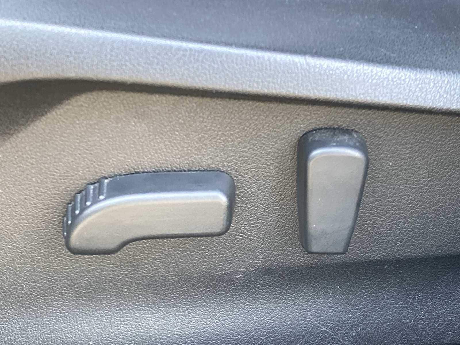 Thumbnail: 2020 Subaru Crosstrek - 21