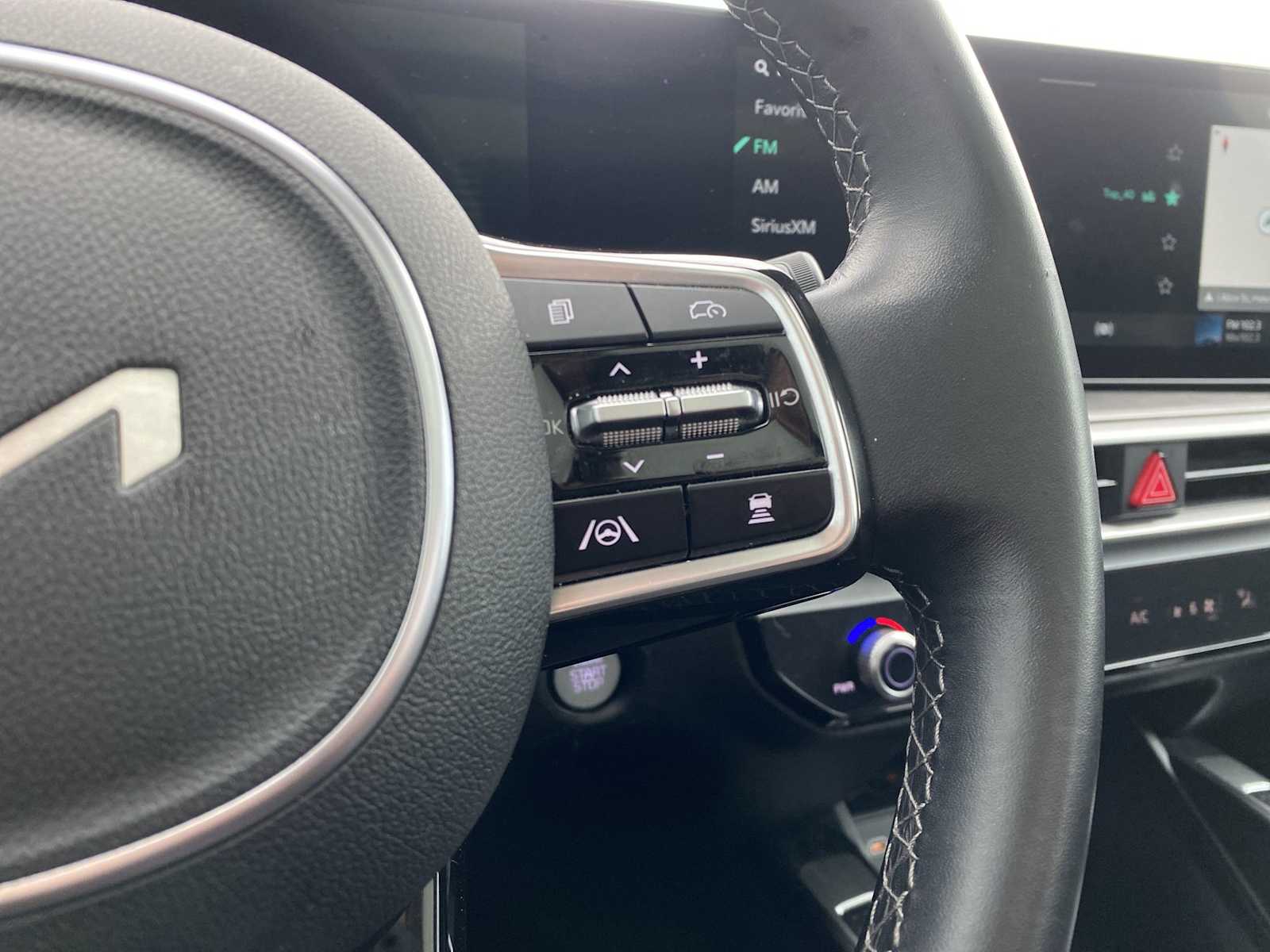 Thumbnail: 2024 Kia Sorento - 24