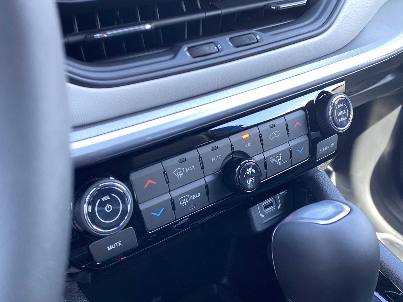 Thumbnail: 2026 Jeep Compass - 24
