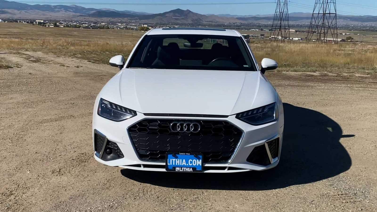 2023 Audi A4 S line Quattro Premium Plus photo 3
