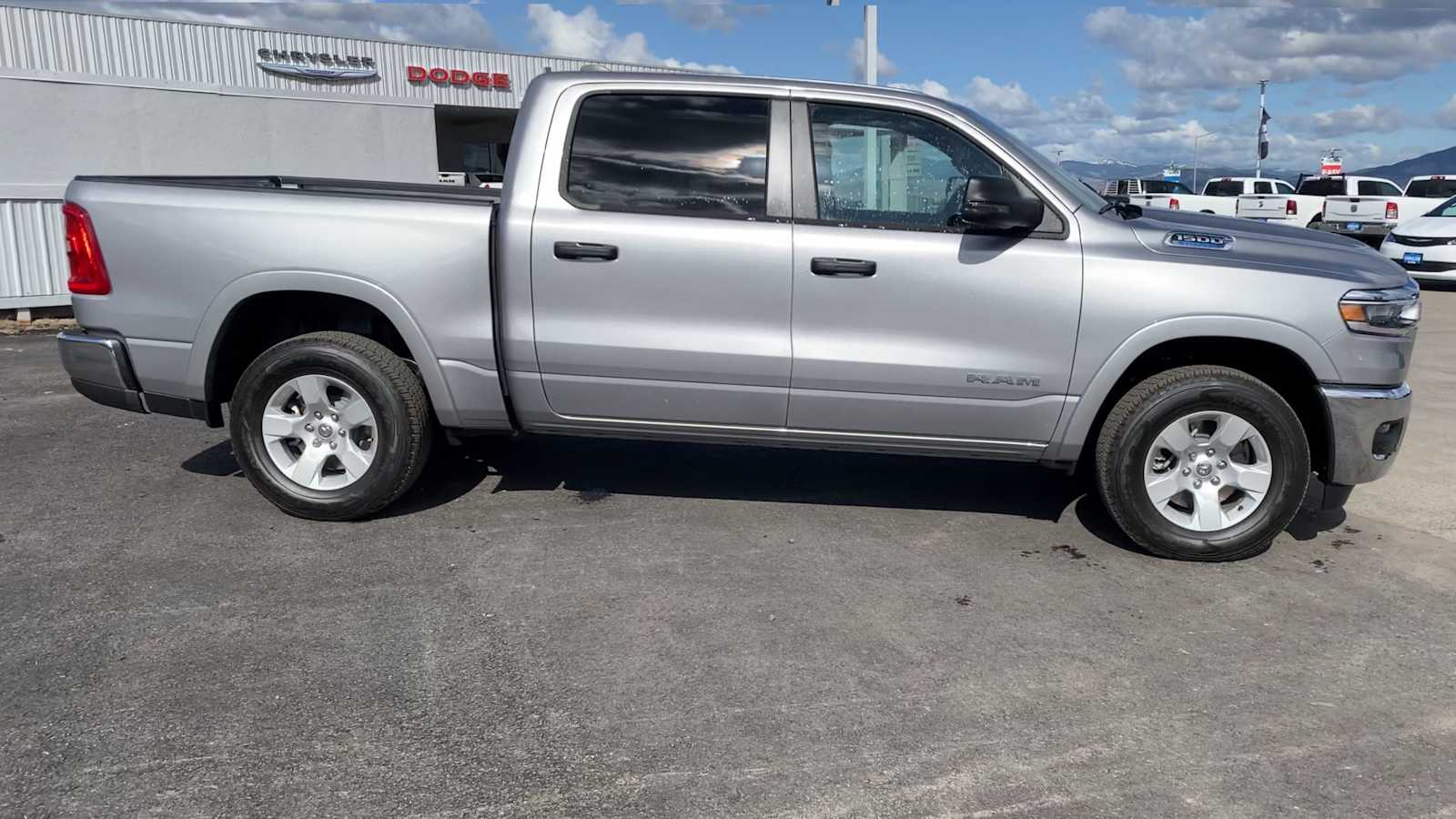 Thumbnail: 2025 RAM 1500 - 9