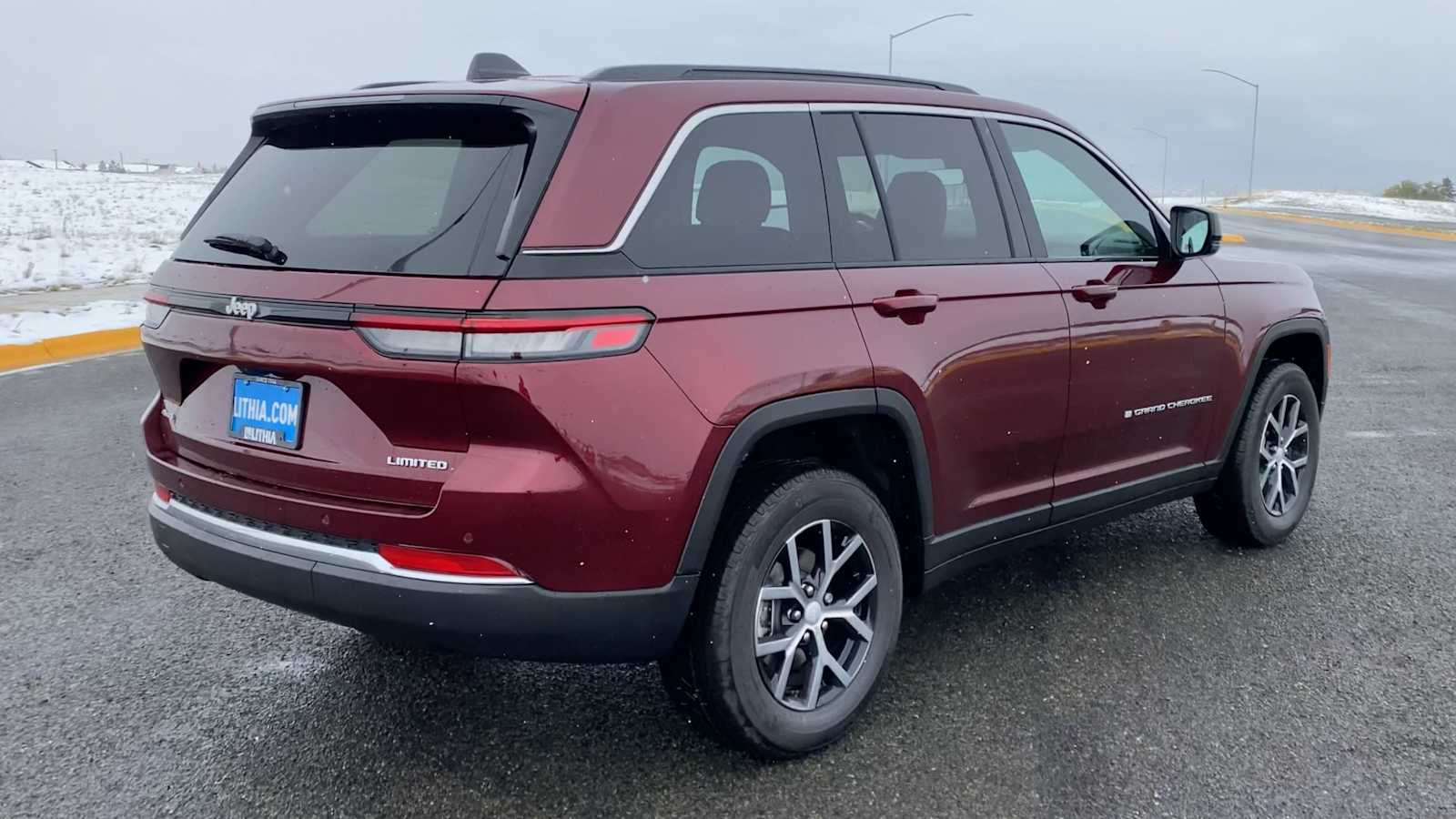 Thumbnail: 2025 Jeep Grand Cherokee - 8