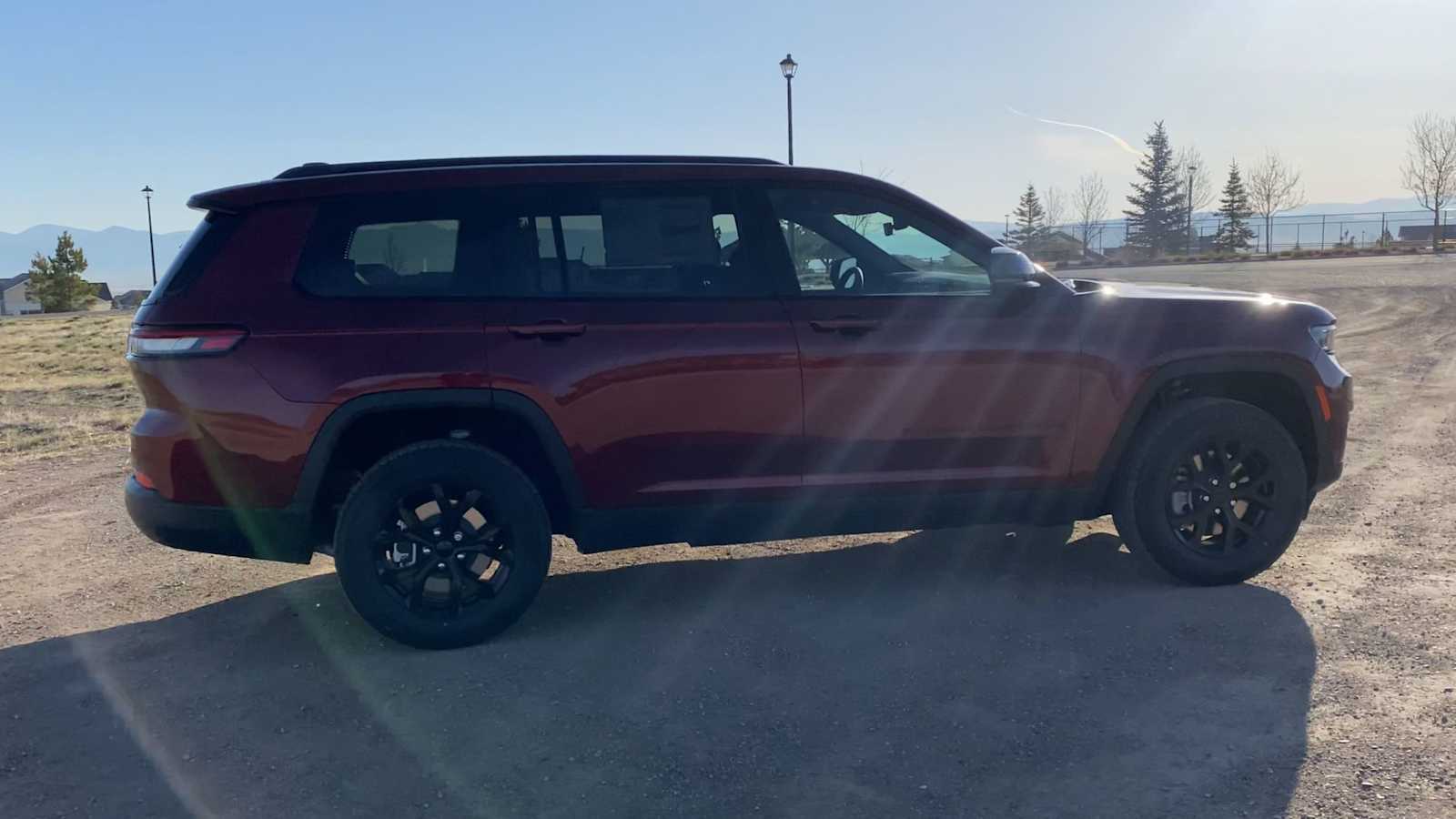 Thumbnail: 2025 Jeep Grand Cherokee - 2