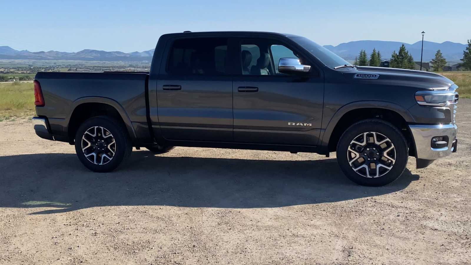 Thumbnail: 2025 RAM 1500 - 9