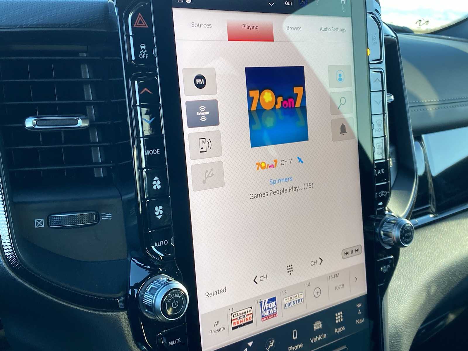 Thumbnail: 2026 RAM 1500 - 28