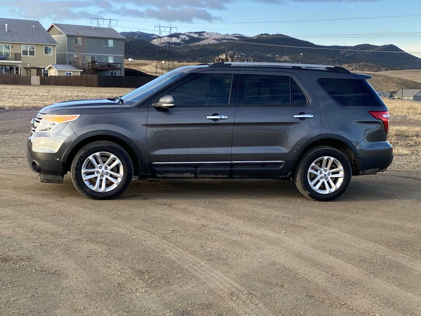 Thumbnail: 2015 Ford Explorer - 10