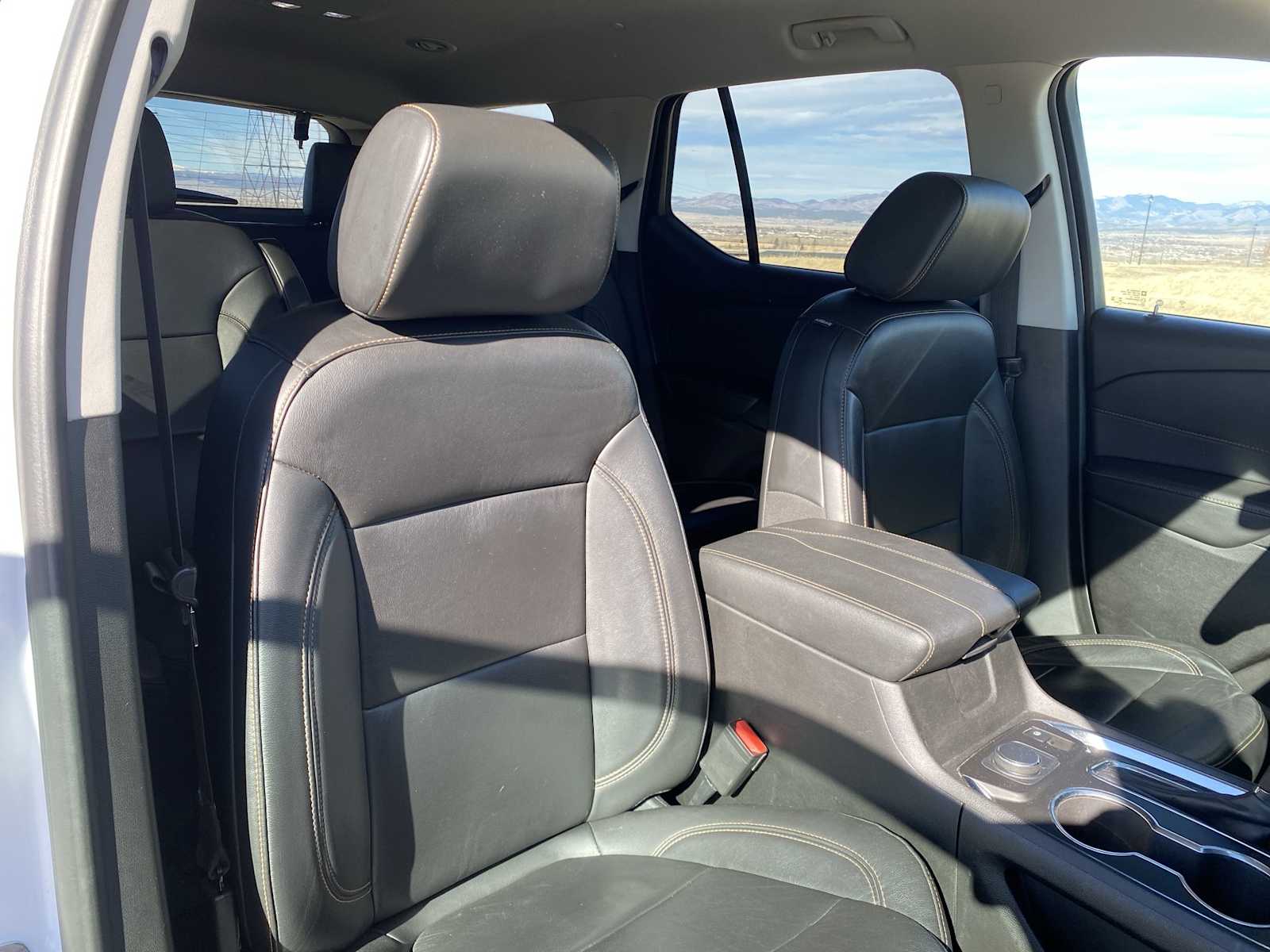 Thumbnail: 2019 Chevrolet Traverse - 17