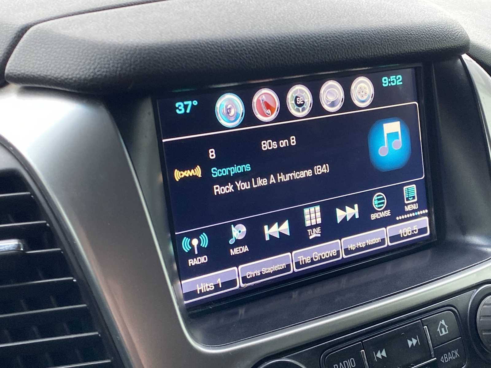 Thumbnail: 2016 Chevrolet Suburban - 17