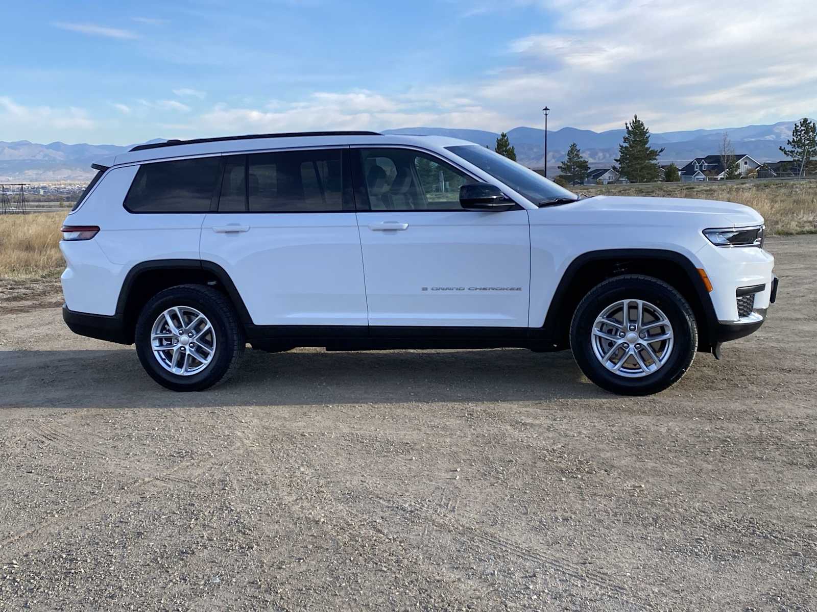 Thumbnail: 2025 Jeep Grand Cherokee - 22