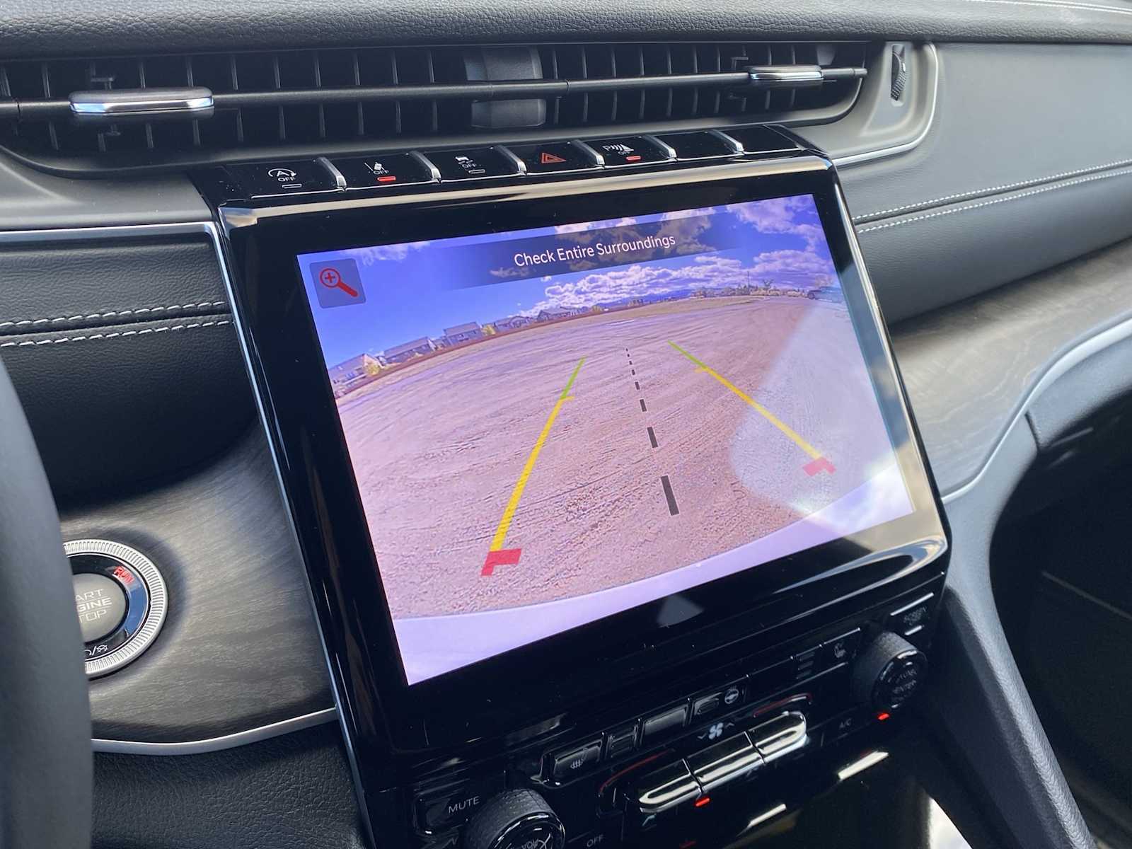 Thumbnail: 2025 Jeep Grand Cherokee - 22