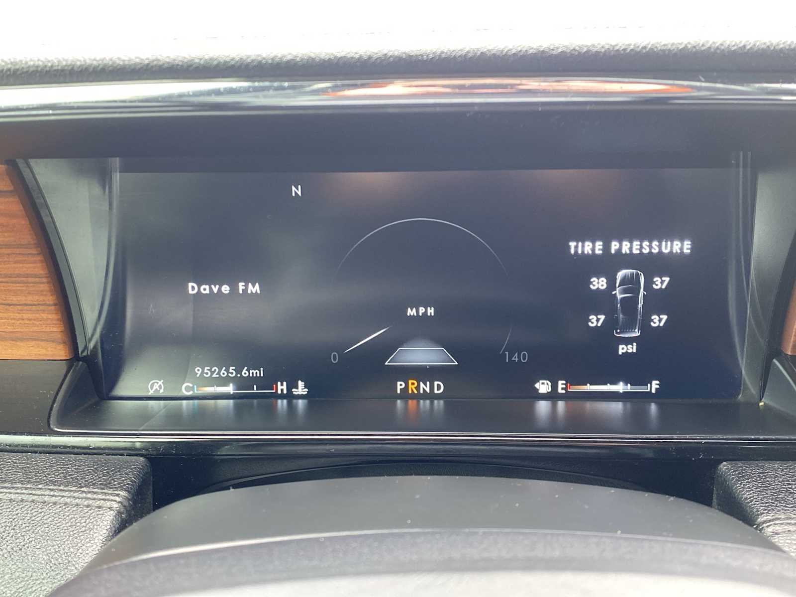 Thumbnail: 2020 Lincoln Navigator - 21