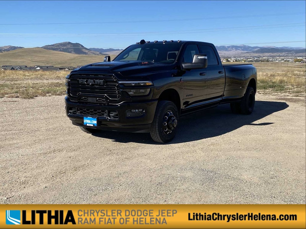 New 2026 Ram 3500 LARAMIE CREW CAB 4X4 8' BOX Pickup