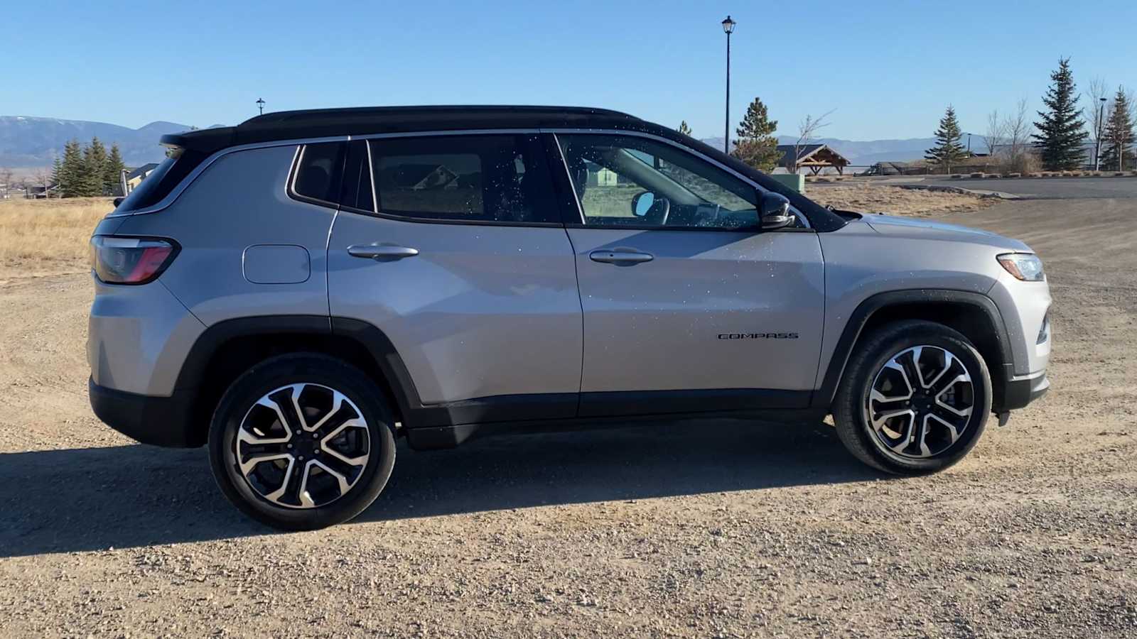 Thumbnail: 2023 Jeep Compass - 9