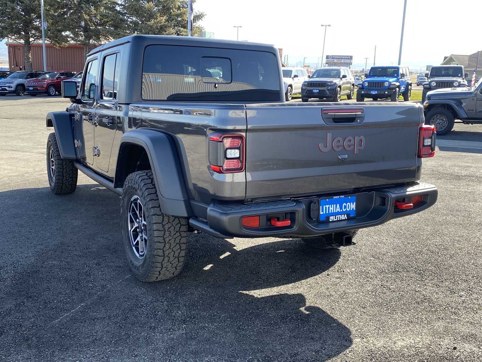 Thumbnail: 2025 Jeep Gladiator - 11