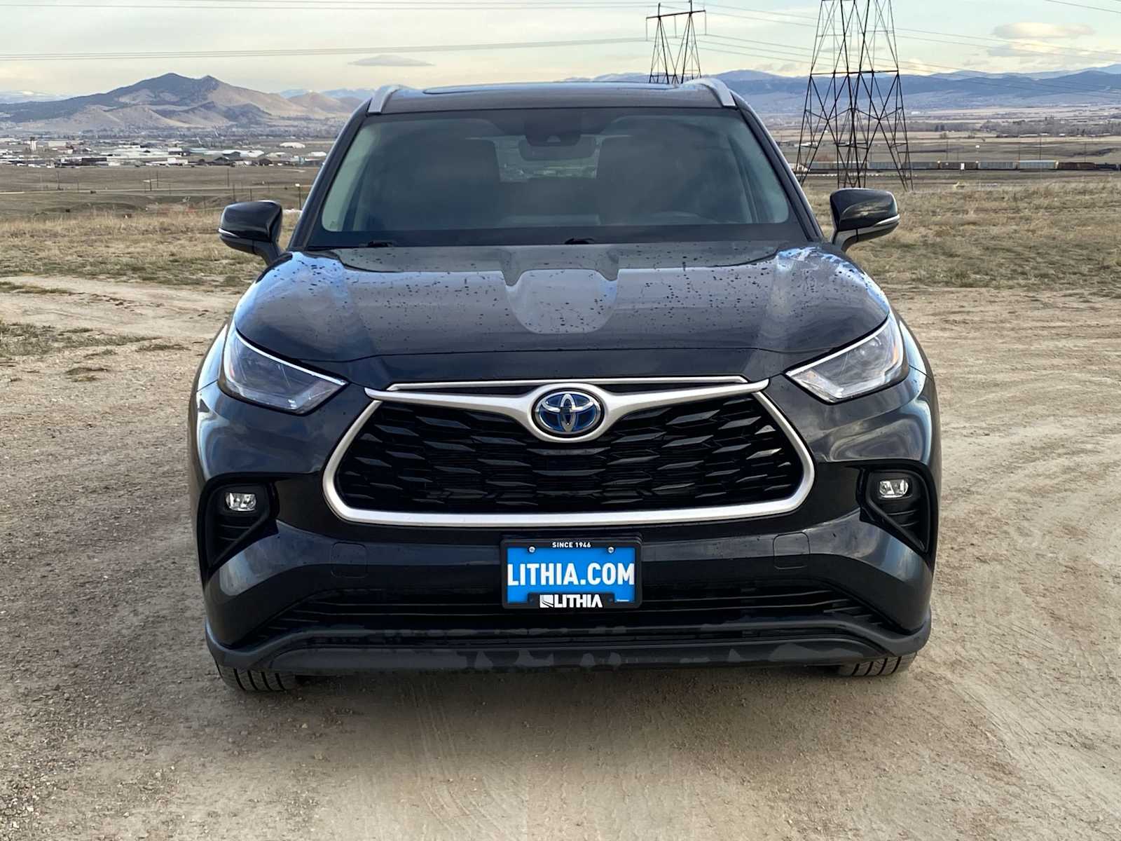 Thumbnail: 2022 Toyota Highlander - 10