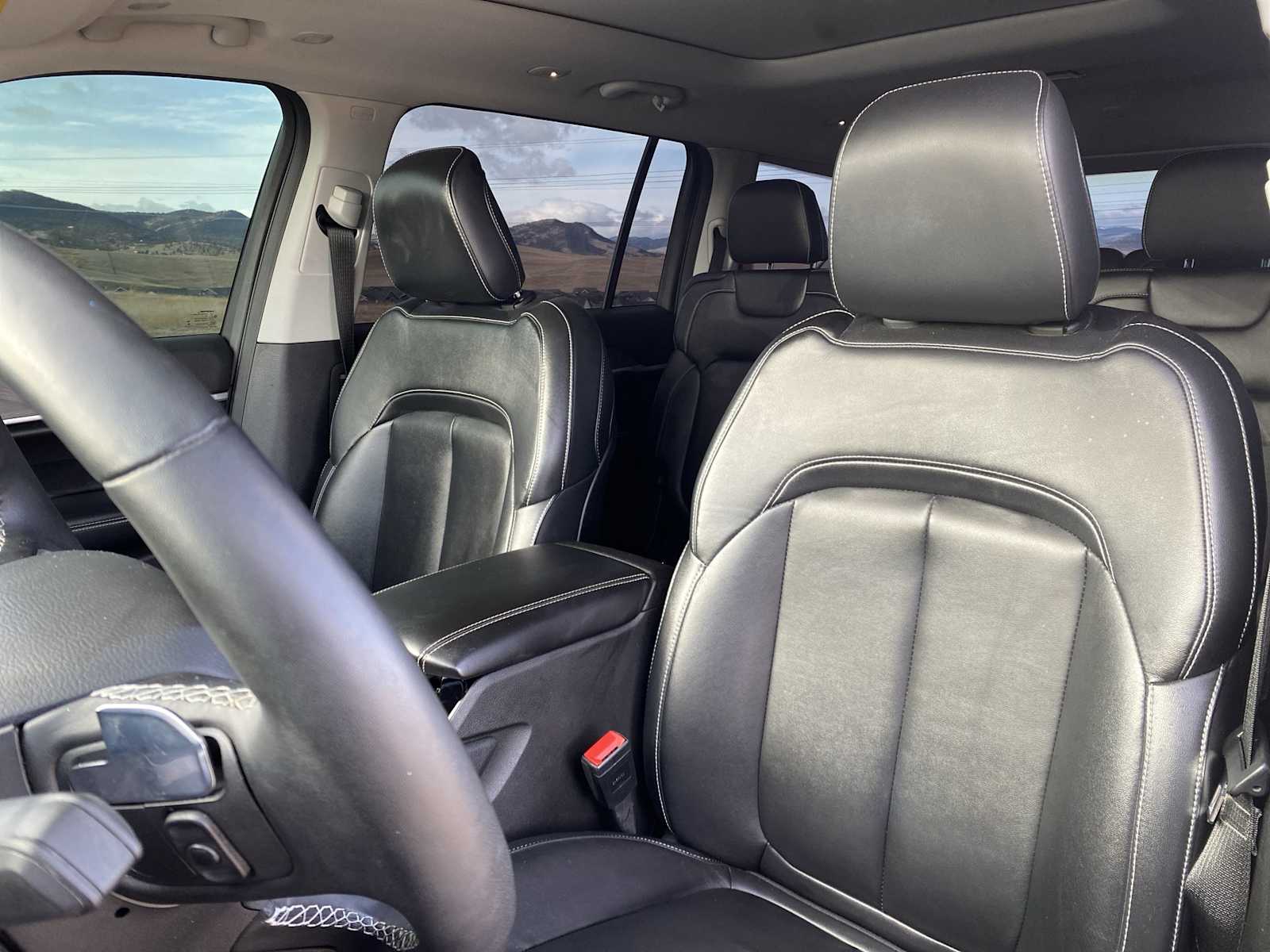 Thumbnail: 2021 Jeep Grand Cherokee L - 17