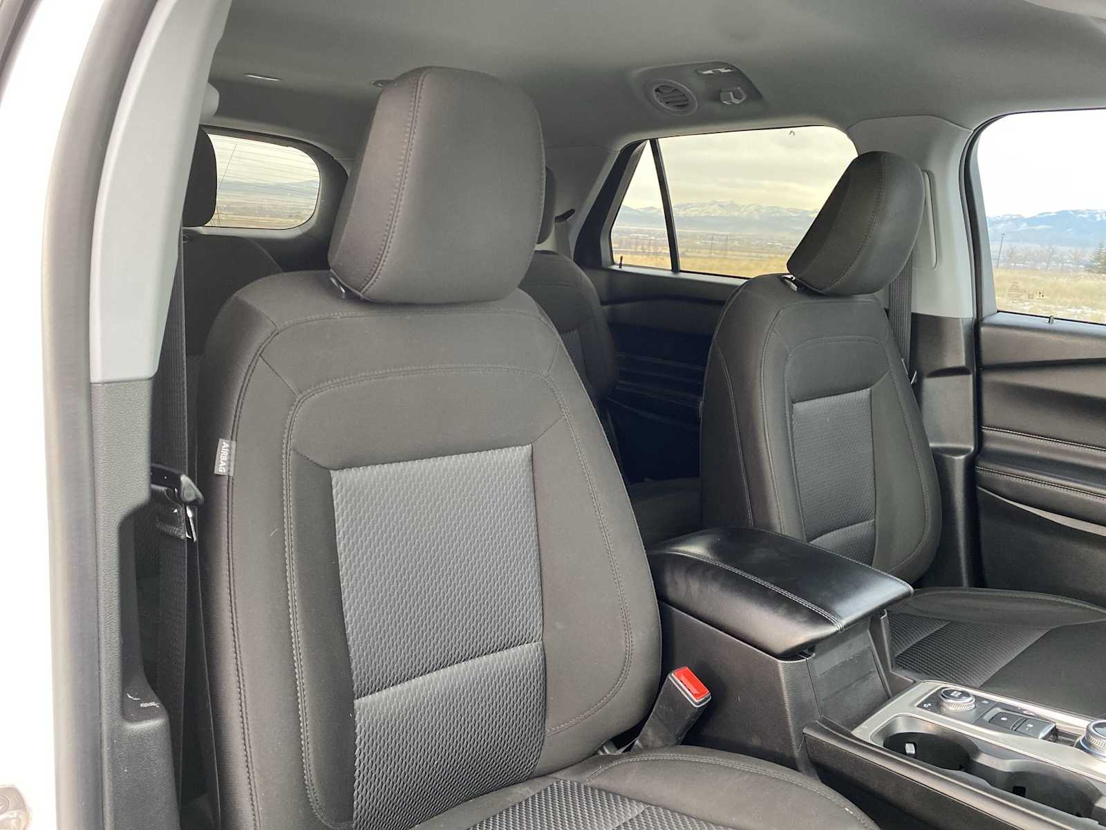 Thumbnail: 2022 Ford Explorer - 16