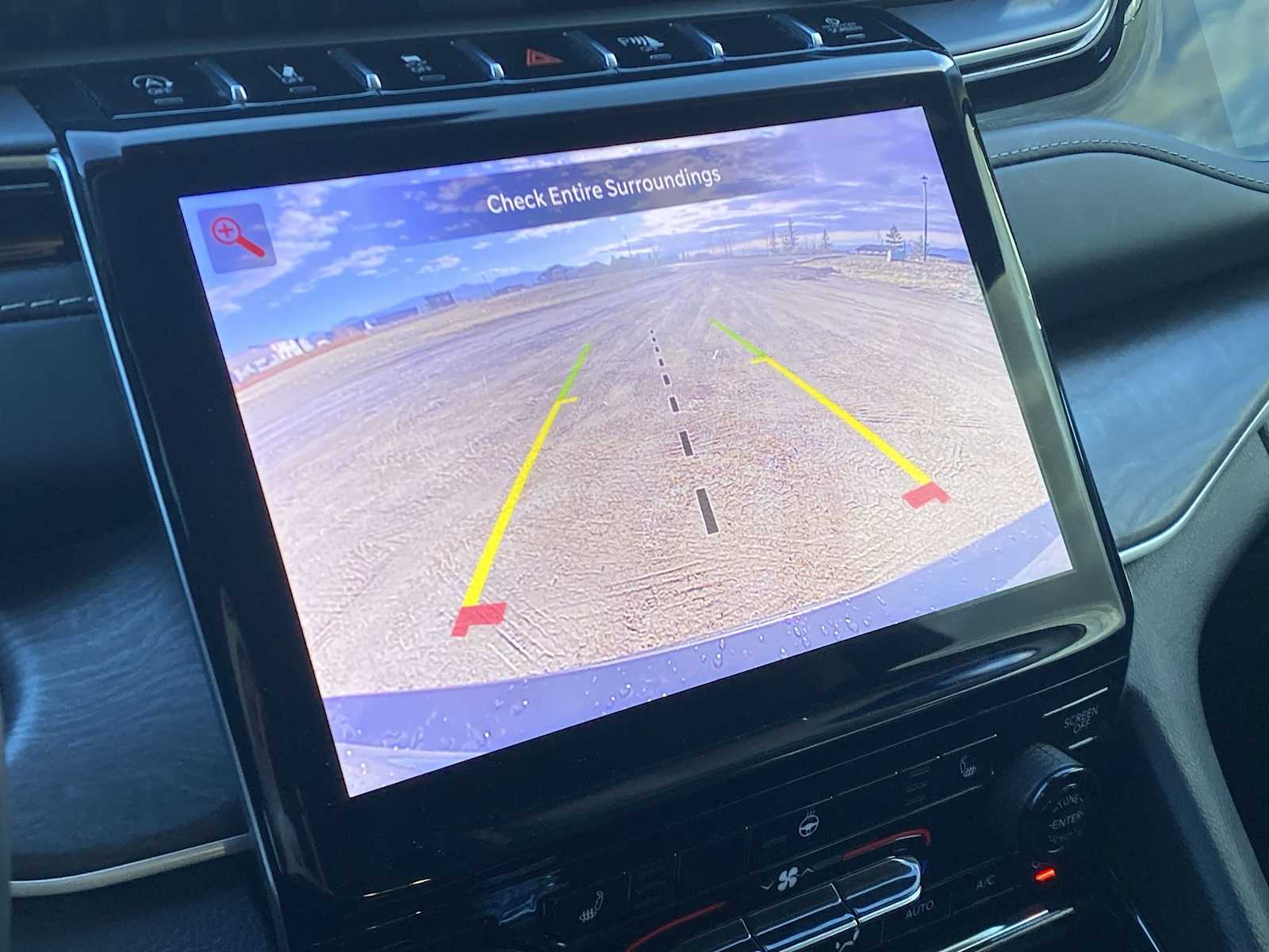 Thumbnail: 2022 Jeep Grand Cherokee - 29