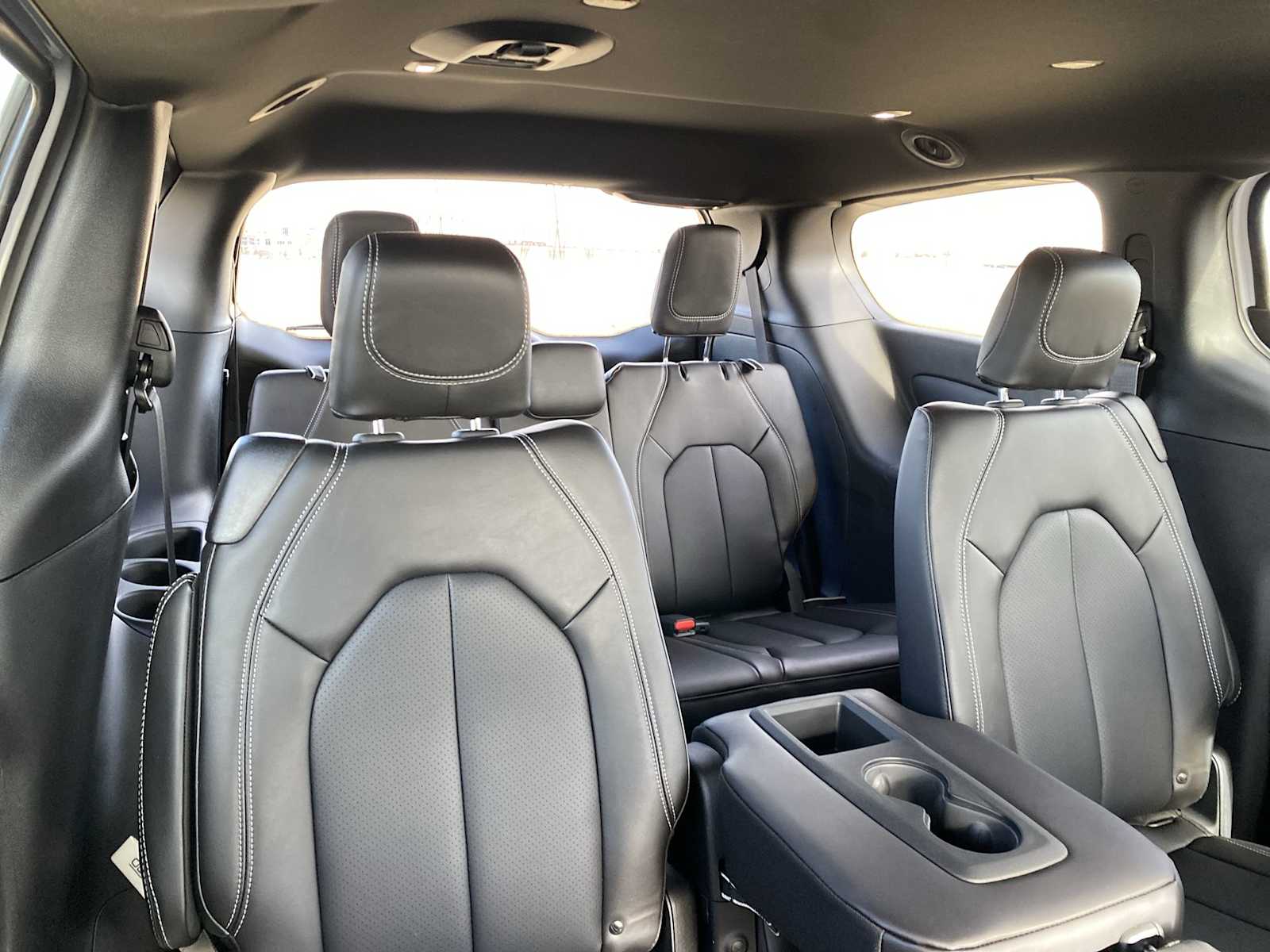 Thumbnail: 2026 Chrysler Pacifica - 33