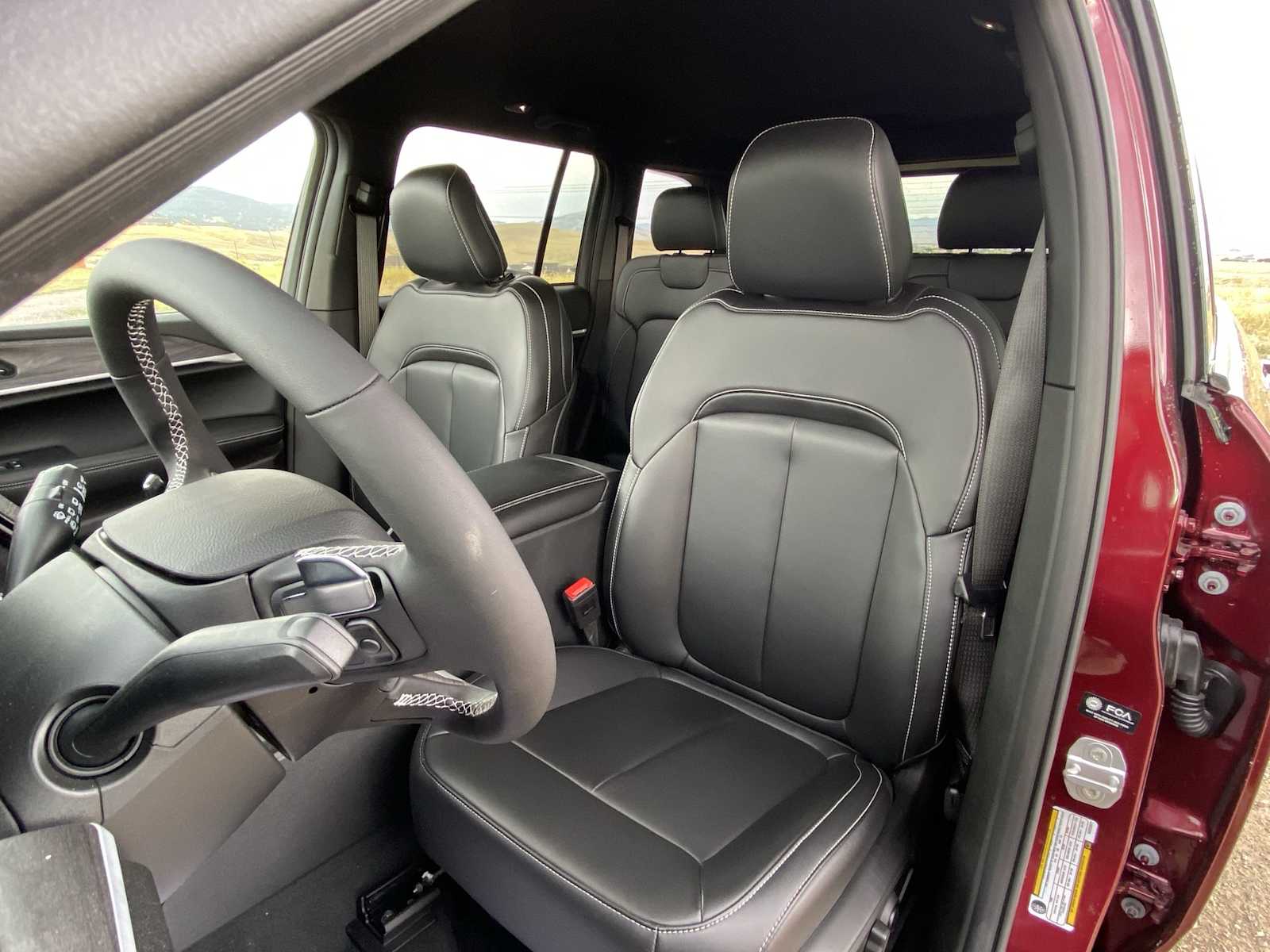 Thumbnail: 2025 Jeep Grand Cherokee - 15