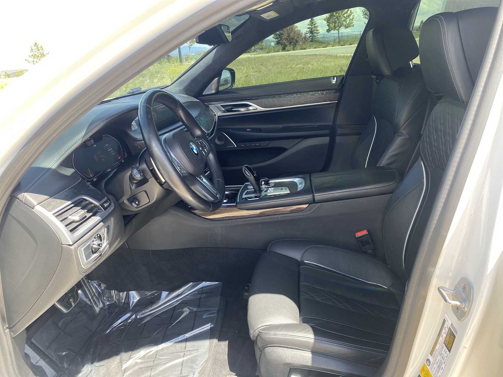 Thumbnail: 2021 BMW 7 Series - 17