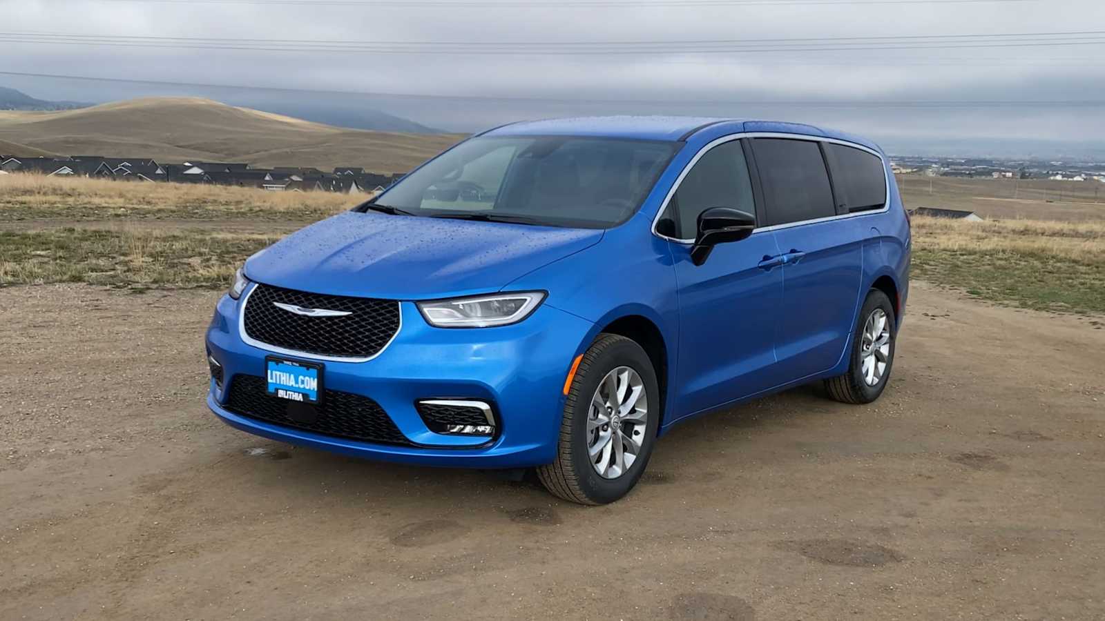 Thumbnail: 2026 Chrysler Pacifica - 4