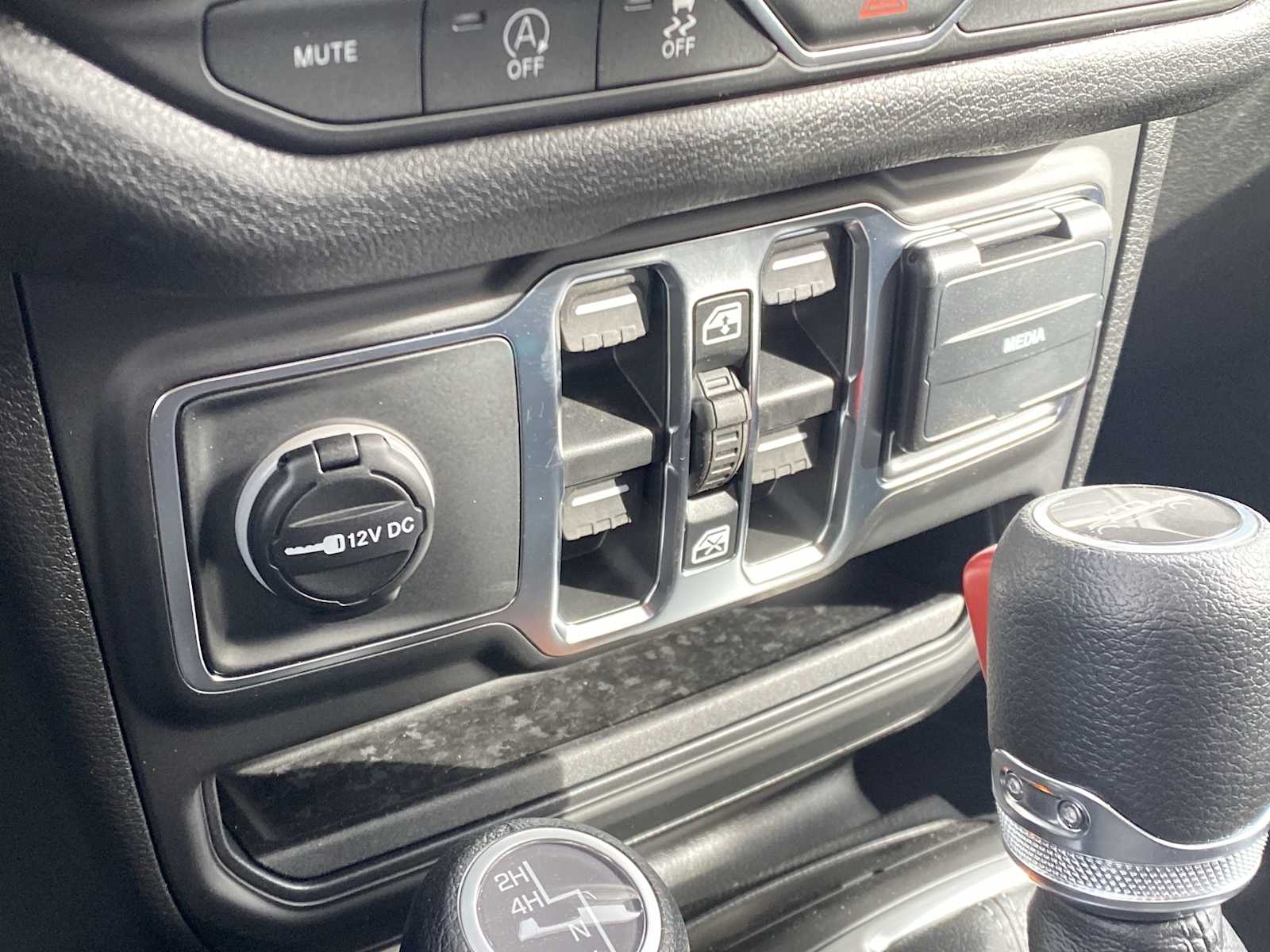 Thumbnail: 2026 Jeep Gladiator - 20