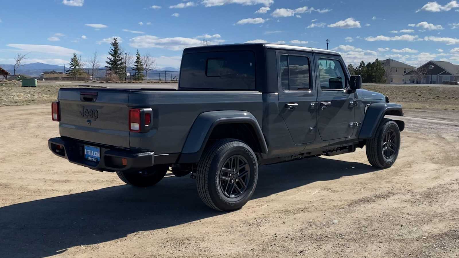 Thumbnail: 2026 Jeep Gladiator - 8