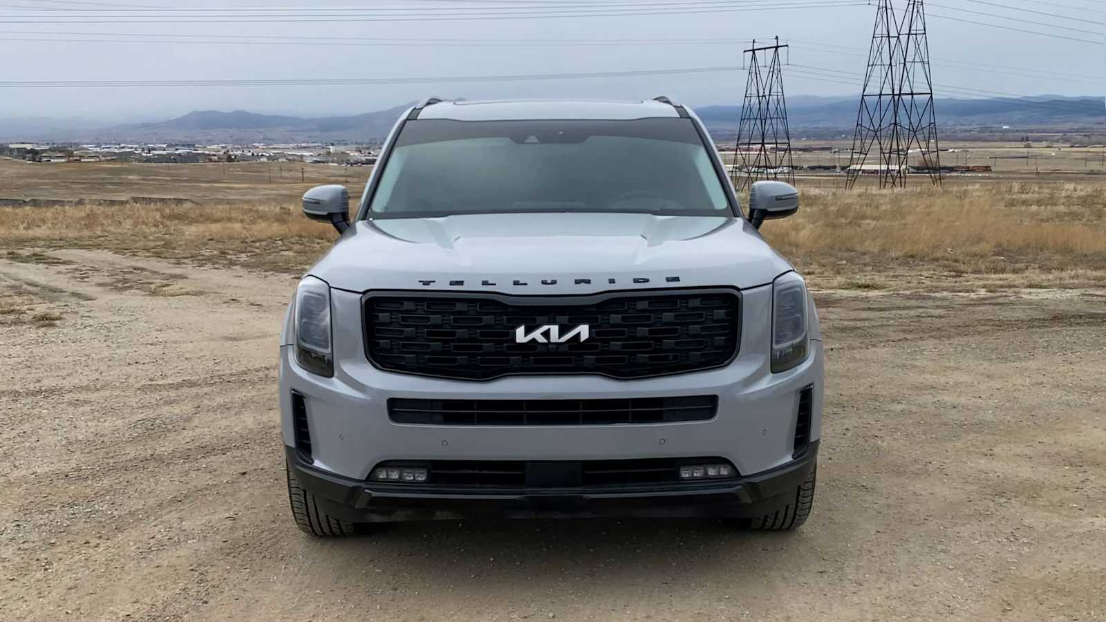 2022 Kia Telluride SX photo 3