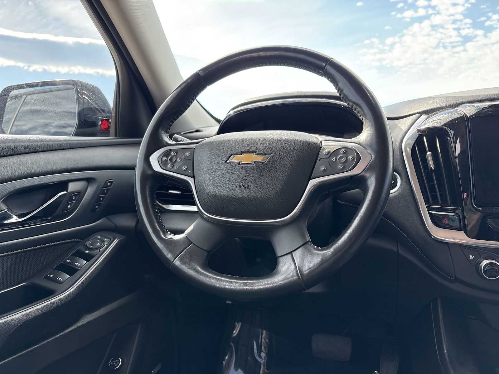 Thumbnail: 2021 Chevrolet Traverse - 29