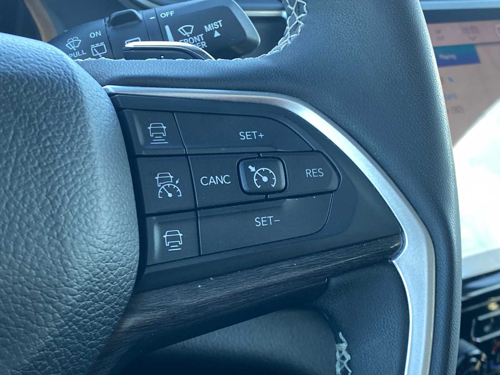 Thumbnail: 2024 Jeep Grand Cherokee L - 31