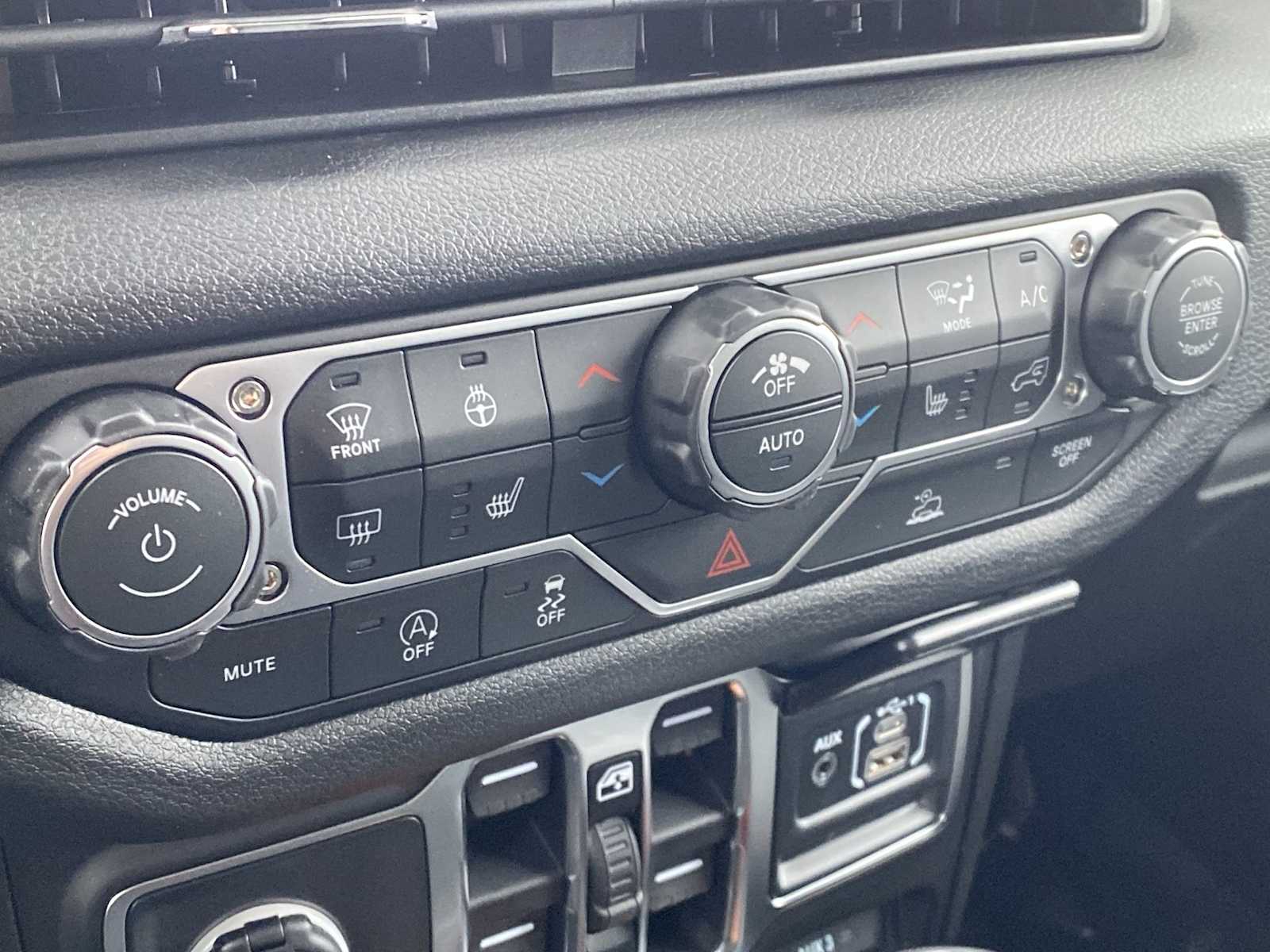 Thumbnail: 2026 Jeep Wrangler - 26