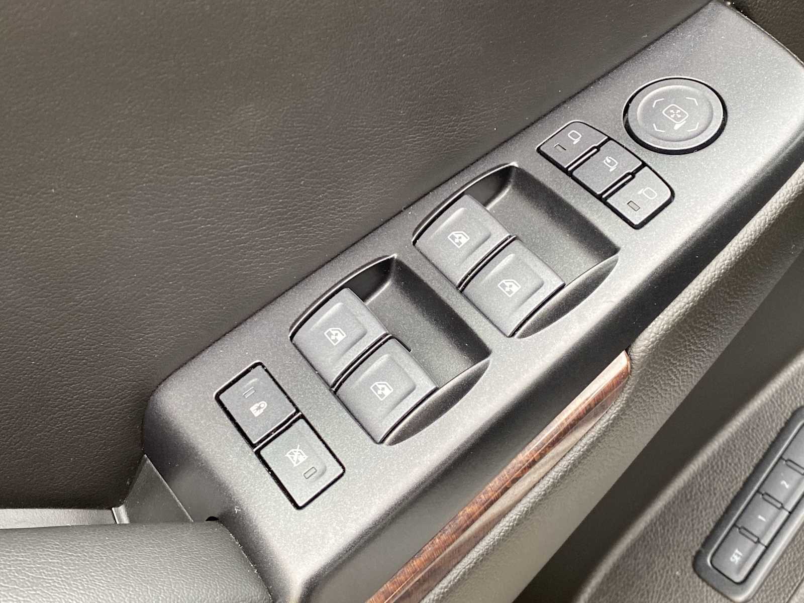 Thumbnail: 2020 GMC Yukon - 20