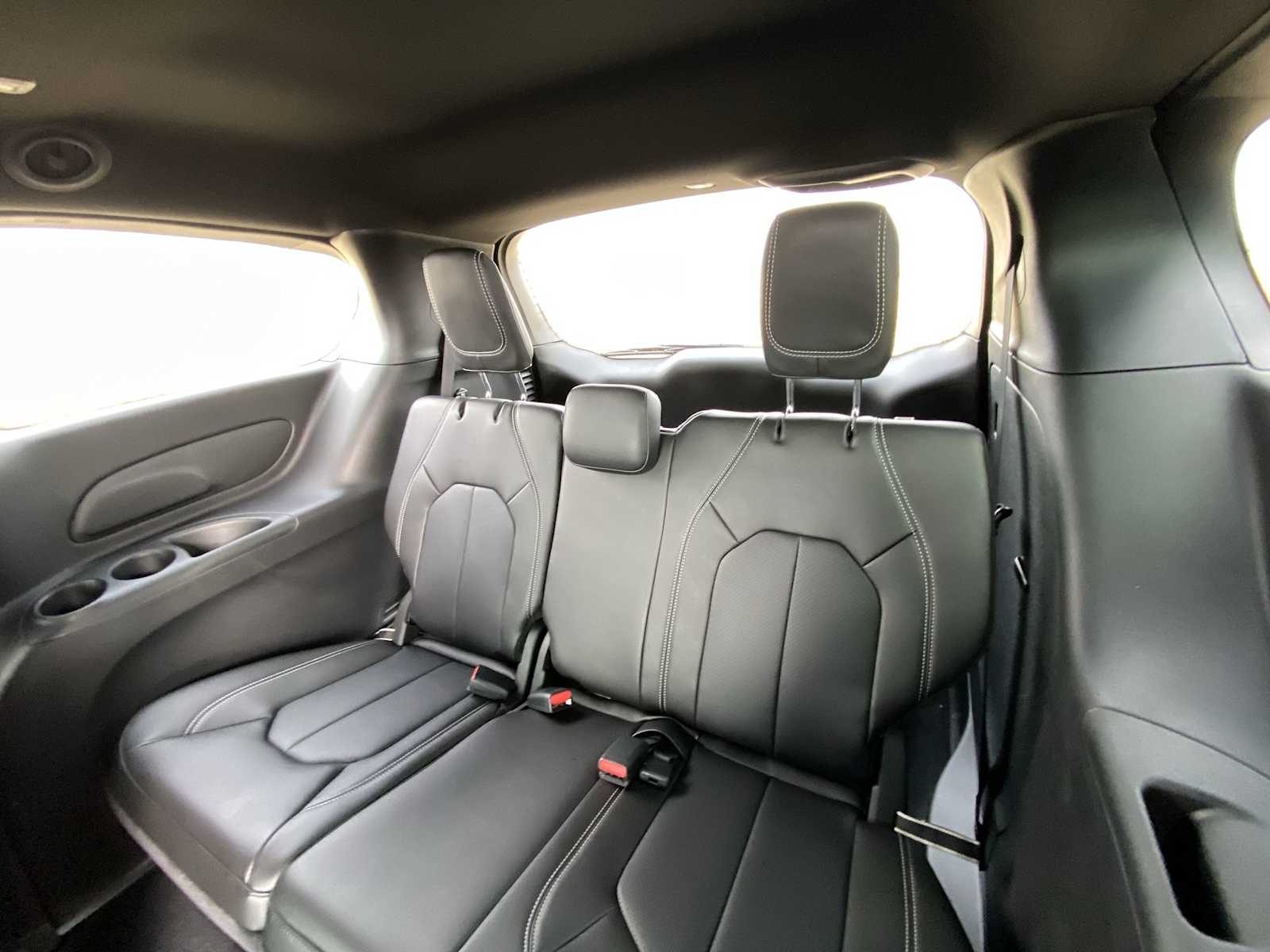 Thumbnail: 2026 Chrysler Pacifica - 37