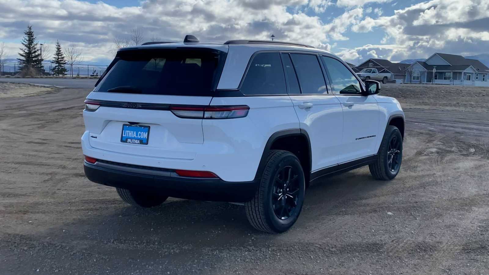 Thumbnail: 2026 Jeep Grand Cherokee - 8